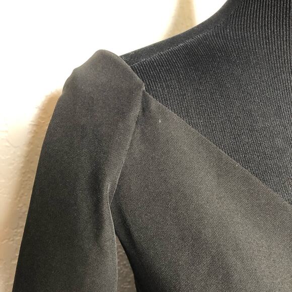 Bardot Ava black off shoulder flared sleeve sheath dress size US 6 / Small - Picture 7 of 16